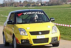 Kenneth Madsen, Dianalund og Anja Kristensen, Thorsø, på vej til klassesejr i DM1 Gjønge Rally, med den nye Suzuki Swift Sport.